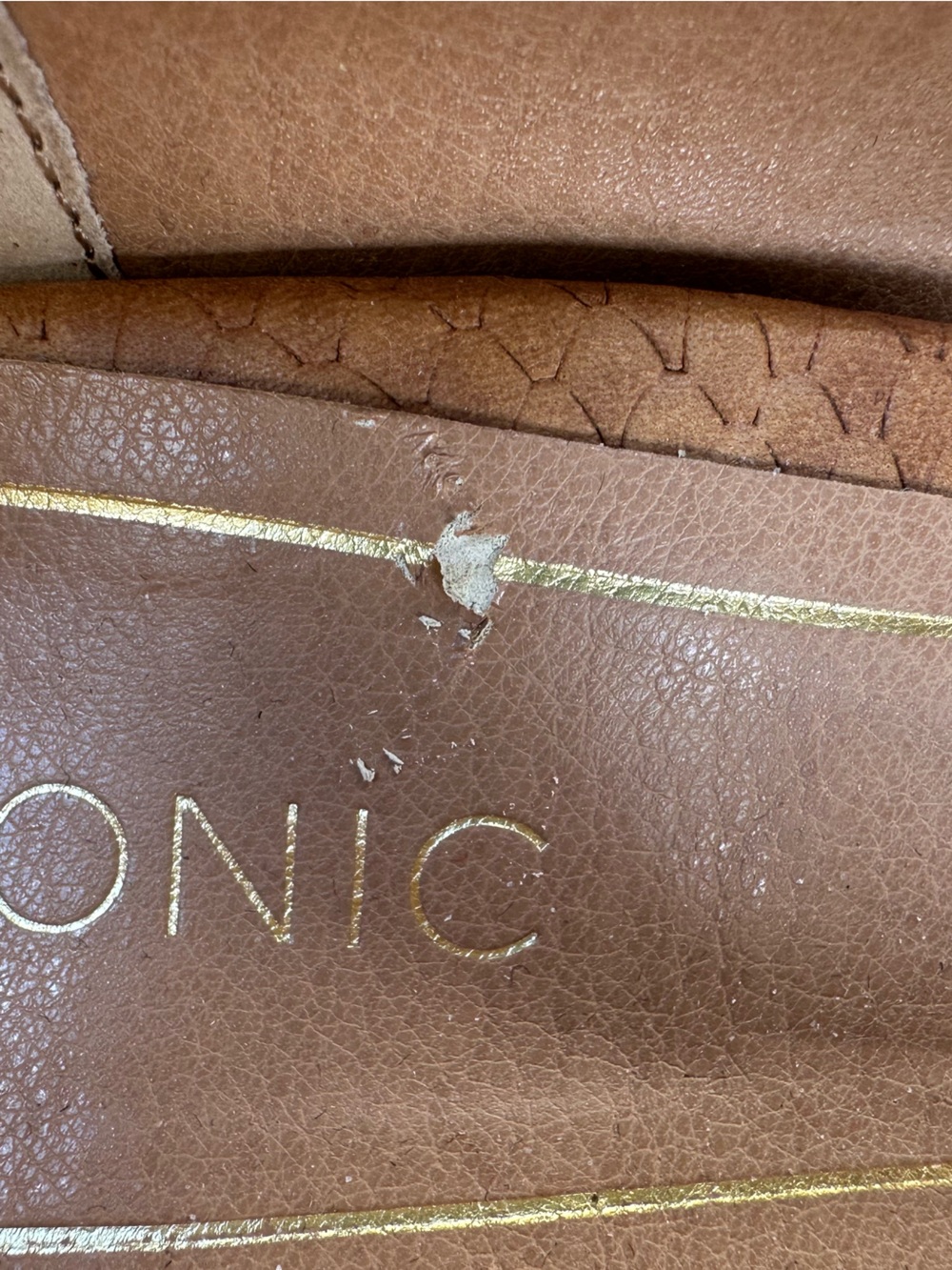 Vionic Madison Mia Snakeskin Embossed Leather Pump Heels Camel/Tan Size 7 NEW - Picture 10 of 10